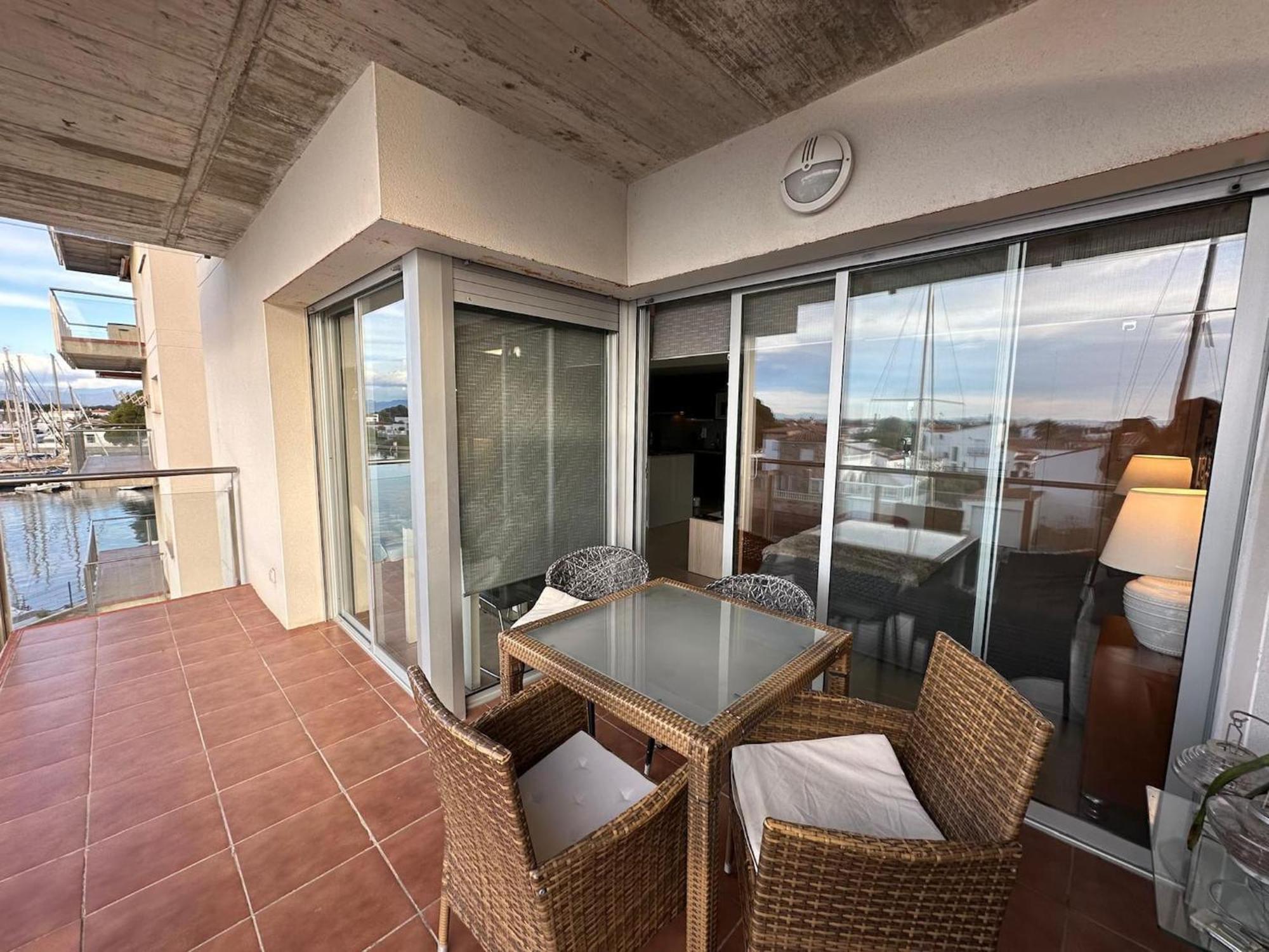 Apartamento En Roses Con Vistas Al Canal Y Piscina 외부 사진