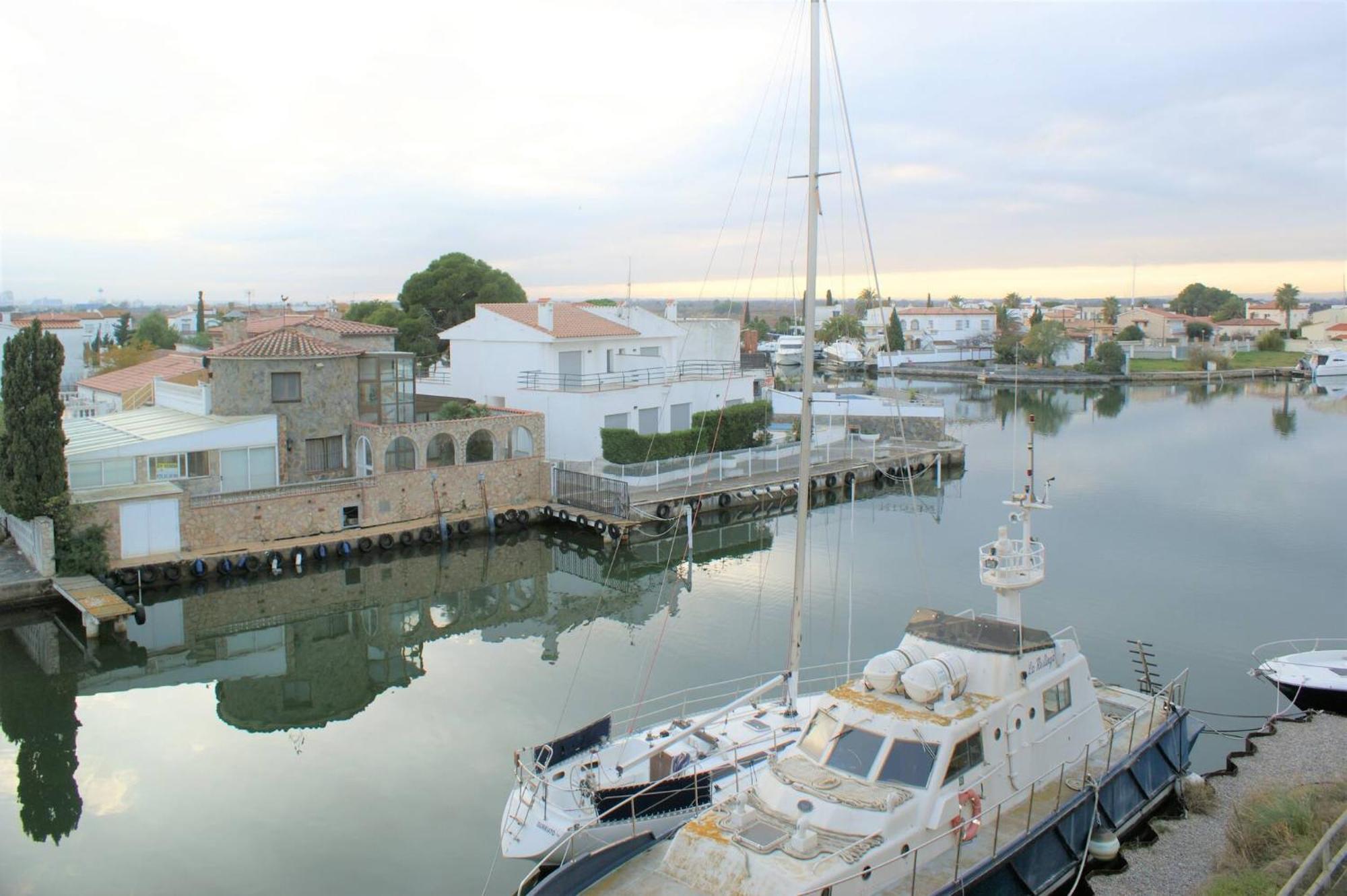 Apartamento En Roses Con Vistas Al Canal Y Piscina 외부 사진