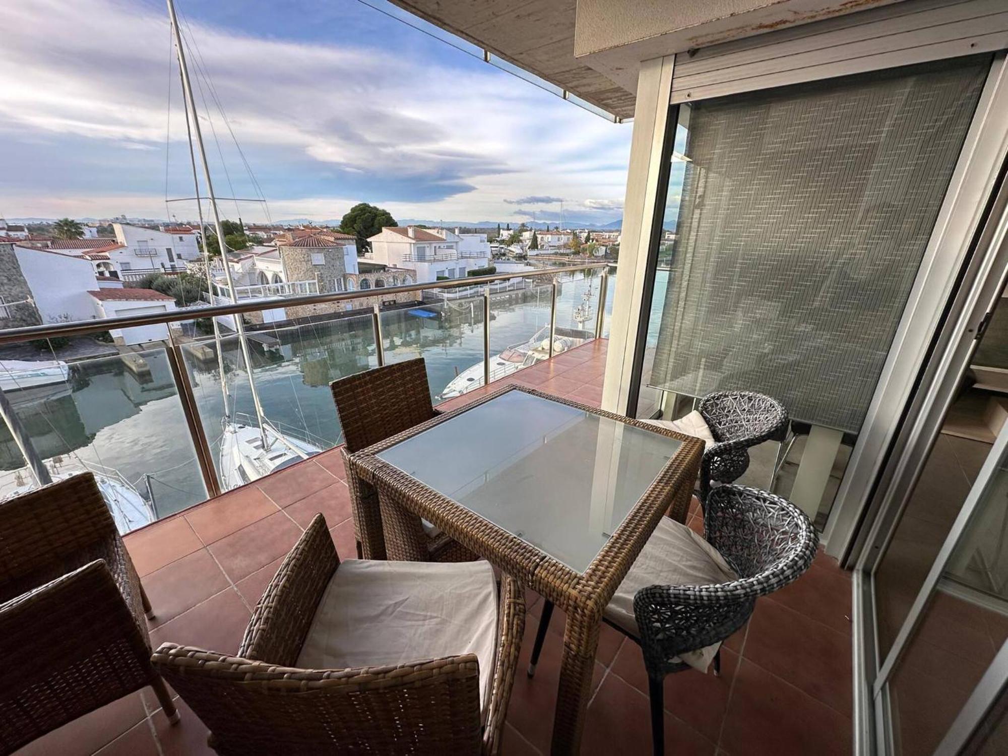 Apartamento En Roses Con Vistas Al Canal Y Piscina 외부 사진